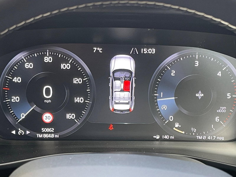 Volvo XC40 2.0 D3 R-Design Euro 6 (s/s) 5dr