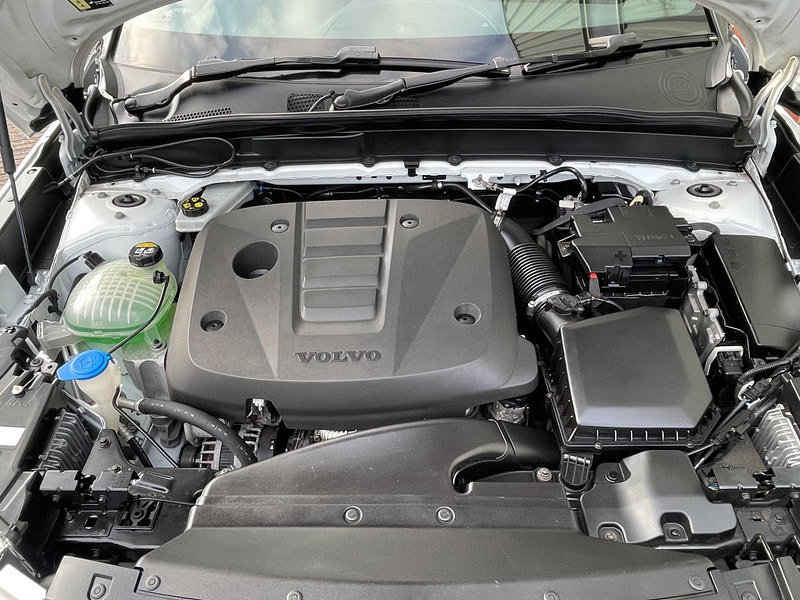 Volvo XC40 2.0 D3 R-Design Euro 6 (s/s) 5dr