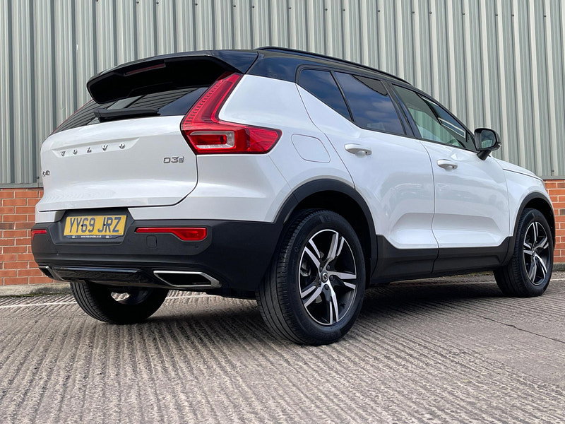 Volvo XC40 2.0 D3 R-Design Euro 6 (s/s) 5dr