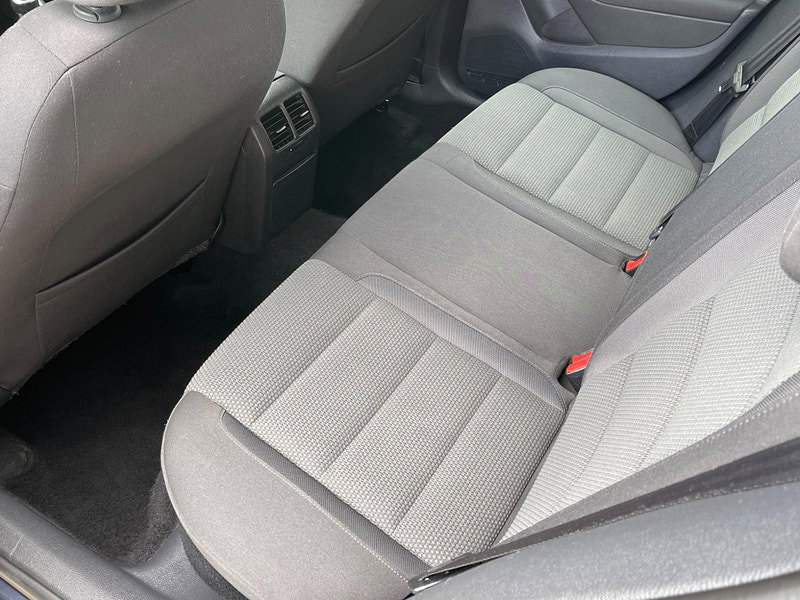 Volkswagen Golf 1.6 TDI Match Euro 5 5dr