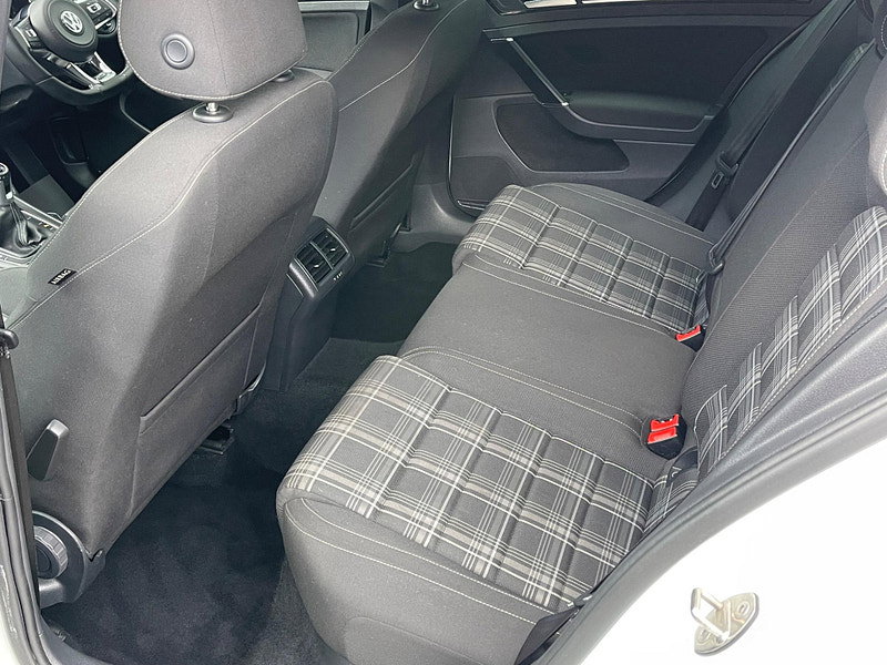 Volkswagen Golf 2.0 TDI BlueMotion Tech GTD Euro 6 (s/s) 5dr