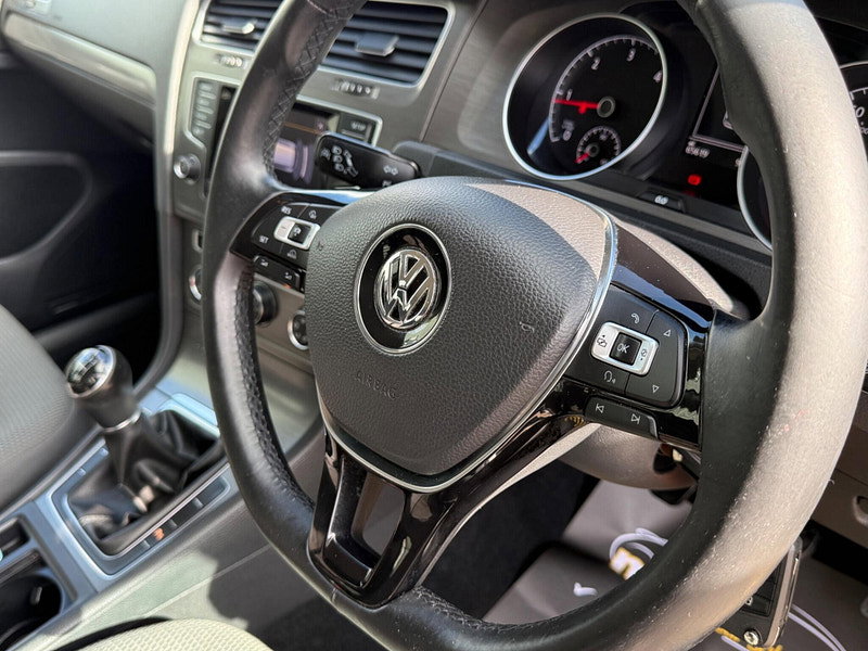 Volkswagen Golf 2.0 TDI BlueMotion Tech SE Euro 5 (s/s) 5dr