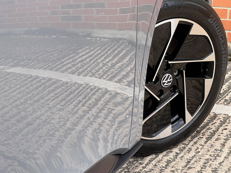 Volkswagen ID.3 Pro Performance 58kWh Life Auto 5dr