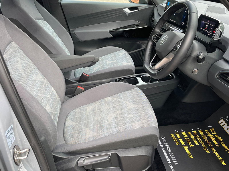 Volkswagen ID.3 Pro Performance 58kWh Life Auto 5dr