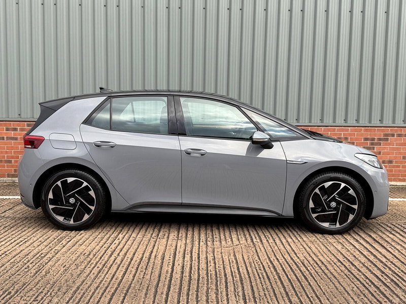Volkswagen ID.3 Pro Performance 58kWh Life Auto 5dr