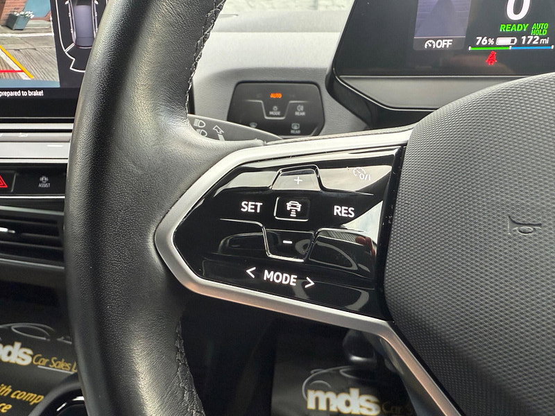 Volkswagen ID.3 Pro Performance 58kWh Life Auto 5dr