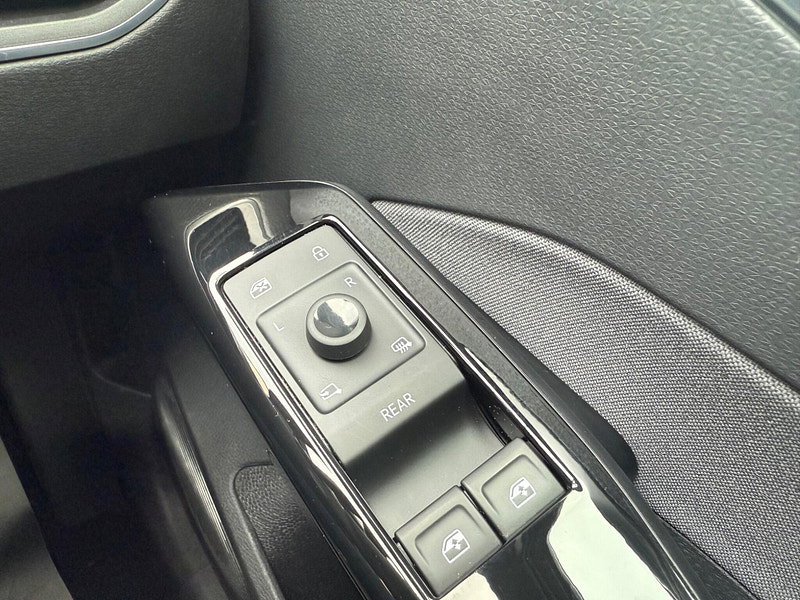 Volkswagen ID.3 Pro Performance 58kWh Life Auto 5dr