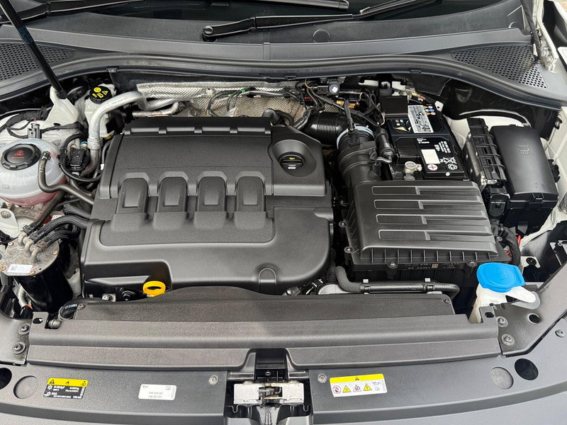 Volkswagen Tiguan 2.0 TDI R-Line Tech DSG 4Motion Euro 6 (s/s) 5dr