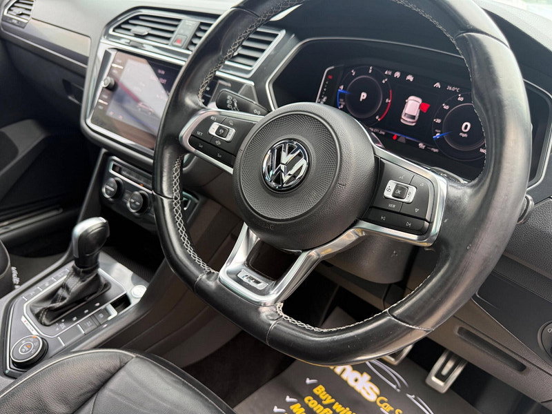 Volkswagen Tiguan 2.0 TDI R-Line Tech DSG 4Motion Euro 6 (s/s) 5dr