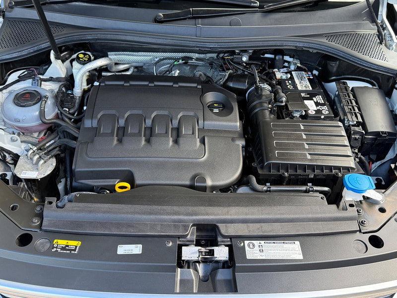 Volkswagen Tiguan 2.0 TDI R-Line Tech DSG 4Motion Euro 6 (s/s) 5dr