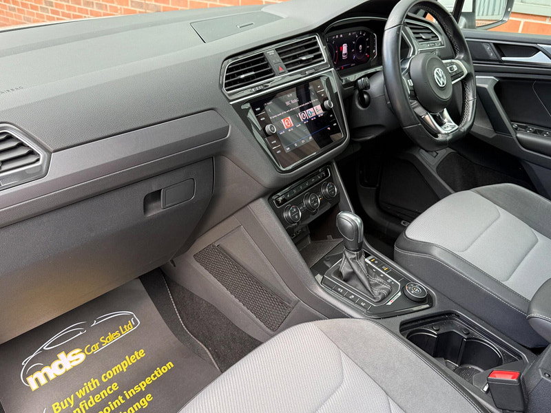 Volkswagen Tiguan 2.0 TDI R-Line Tech DSG 4Motion Euro 6 (s/s) 5dr