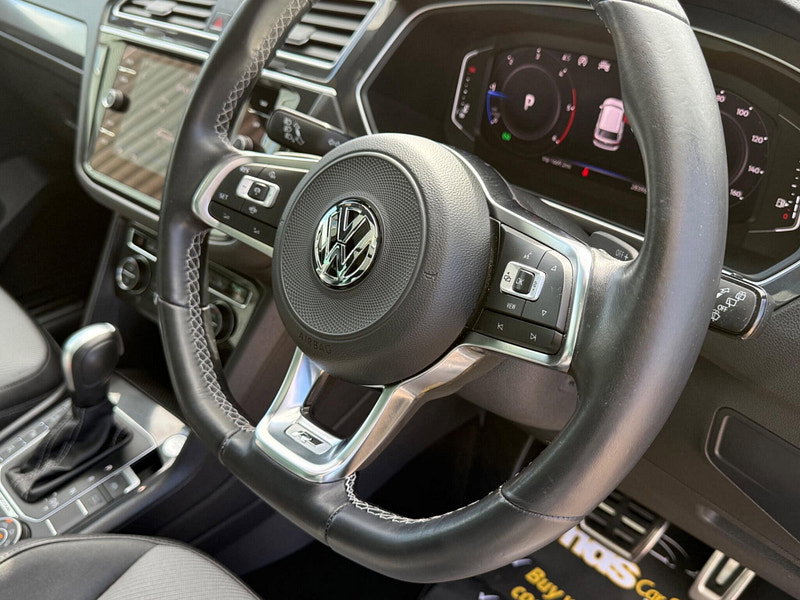 Volkswagen Tiguan 2.0 TDI R-Line Tech DSG 4Motion Euro 6 (s/s) 5dr