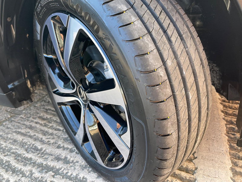 Citroen C3 1.2 PureTech Shine Plus EAT6 Euro 6 (s/s) 5dr