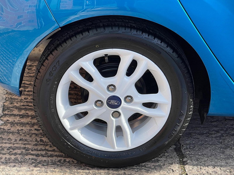 Ford Fiesta 1.25 Zetec Blue Edition Euro 6 5dr
