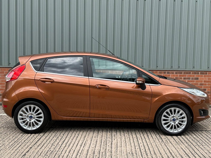 Ford Fiesta 1.6 Titanium Powershift Euro 5 5dr