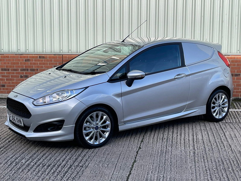 Ford Fiesta Van 1.5 TDCi Sport Panel Van 3dr