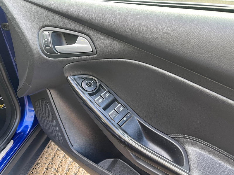 Ford Focus 1.5T EcoBoost Titanium X Euro 6 (s/s) 5dr