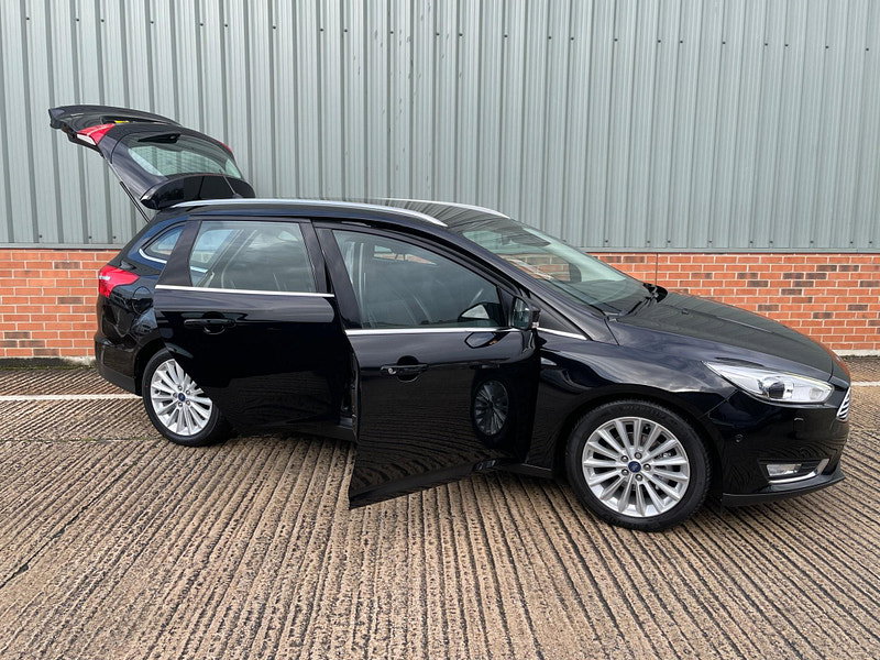 Ford Focus 1.0T EcoBoost Titanium X Euro 6 (s/s) 5dr