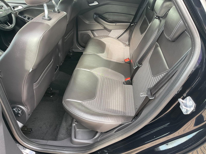 Ford Focus 1.0T EcoBoost Titanium X Euro 6 (s/s) 5dr
