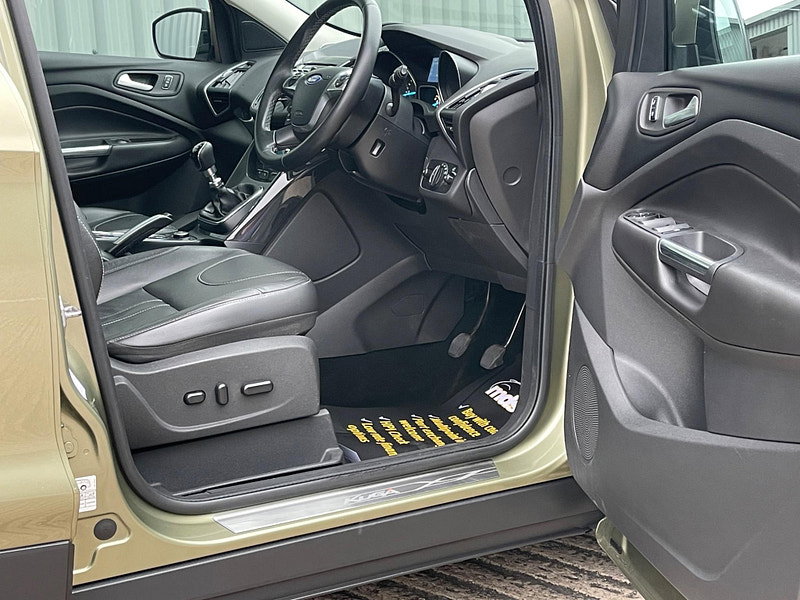 Ford Kuga 2.0 TDCi Titanium X AWD Euro 5 5dr