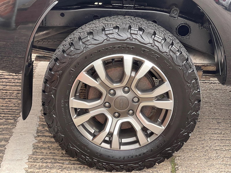 Ford Ranger 2.2 TDCi Limited 1 4WD Euro 5 (s/s) 4dr (Eco Axle)