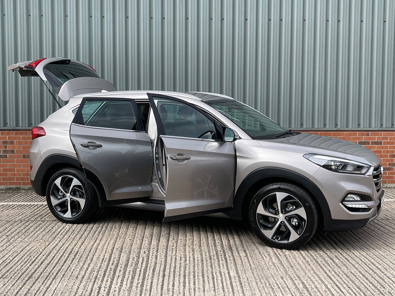 Hyundai Tucson 2.0 CRDi Premium Auto 4WD Euro 6 5dr