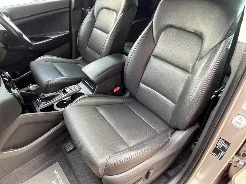 Hyundai Tucson 2.0 CRDi Premium Auto 4WD Euro 6 5dr