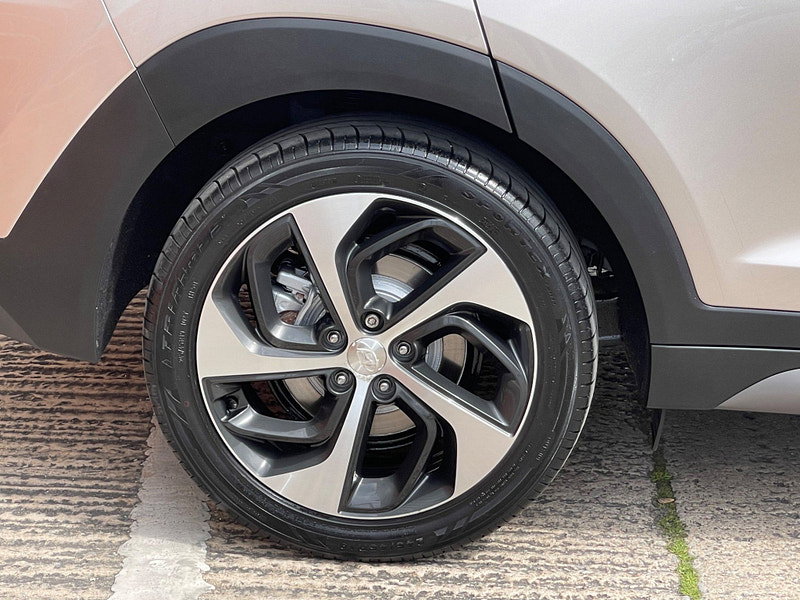 Hyundai Tucson 2.0 CRDi Premium Auto 4WD Euro 6 5dr