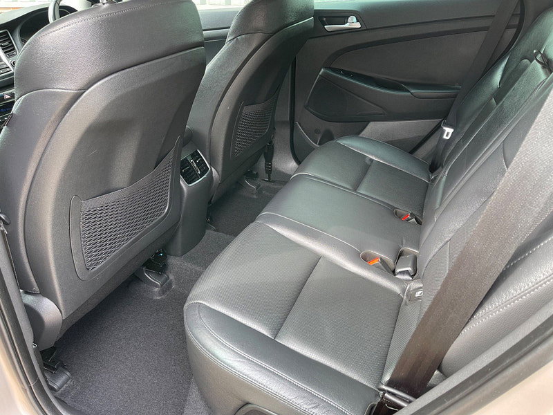 Hyundai Tucson 2.0 CRDi Premium Auto 4WD Euro 6 5dr