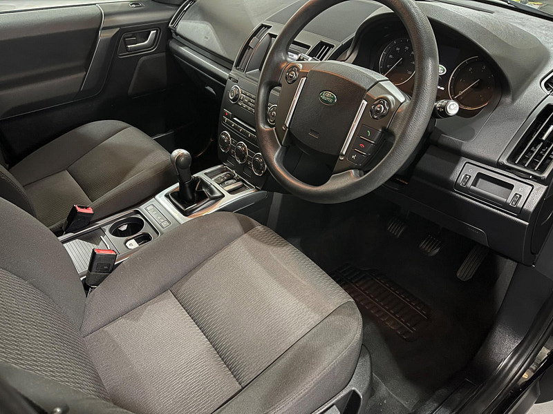 Land Rover Freelander 2 2.2 TD4 Black and White 4WD Euro 5 (s/s) 5dr