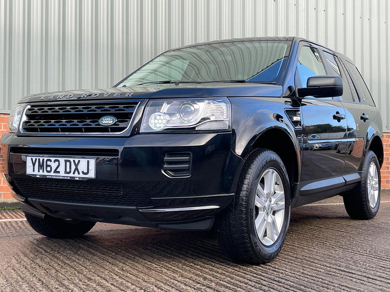 Land Rover Freelander 2 2.2 TD4 Black and White 4WD Euro 5 (s/s) 5dr