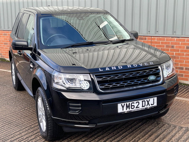 Land Rover Freelander 2 2.2 TD4 Black and White 4WD Euro 5 (s/s) 5dr