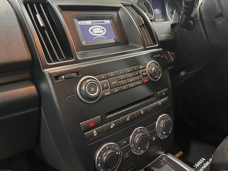 Land Rover Freelander 2 2.2 TD4 Black and White 4WD Euro 5 (s/s) 5dr
