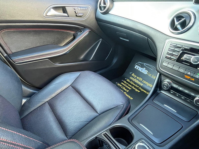 Mercedes-Benz GLA 2.0 GLA250 AMG Line 7G-DCT 4MATIC Euro 6 (s/s) 5dr