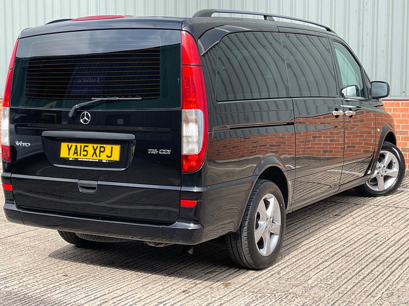 Mercedes-Benz Vito Dualiner Sport Crew Van