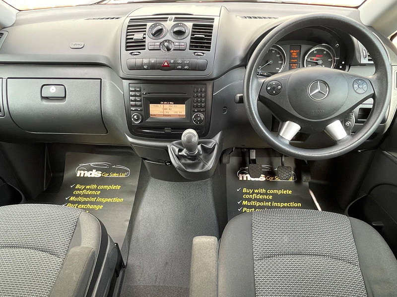 Mercedes-Benz Vito Dualiner Sport Crew Van