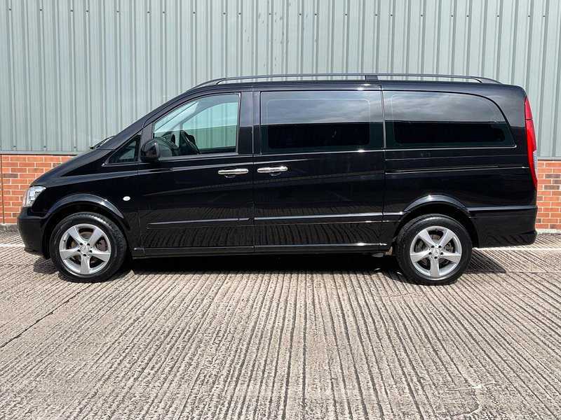 Mercedes-Benz Vito Dualiner Sport Crew Van