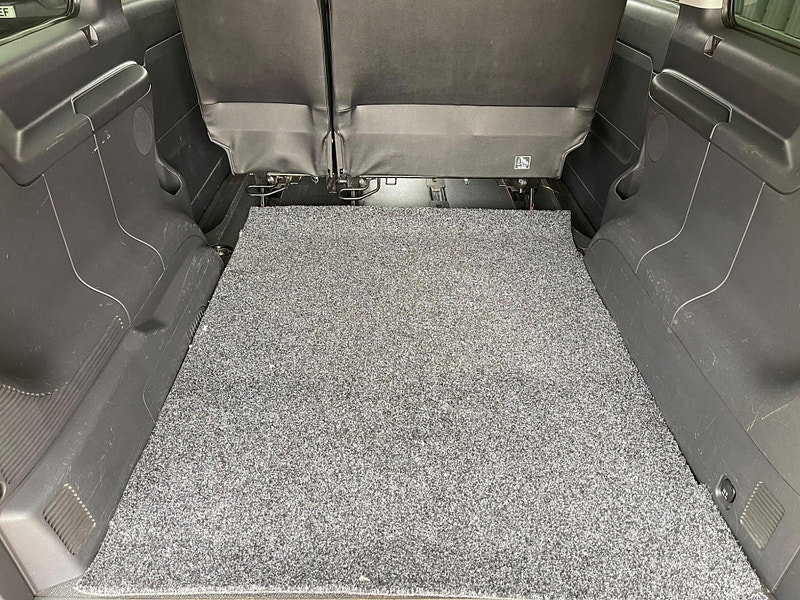 Mercedes-Benz Vito Dualiner Sport Crew Van