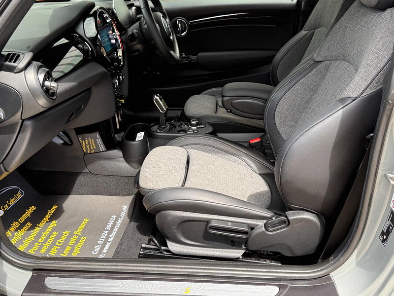 MINI Electric hatch Cooper SE 32.6kWh Level 2 Auto 3dr