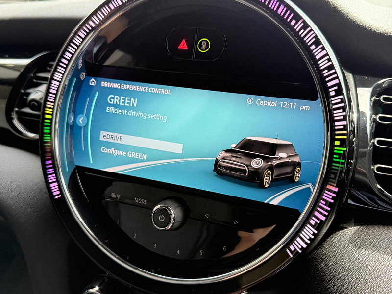 MINI Electric hatch Cooper SE 32.6kWh Level 2 Auto 3dr