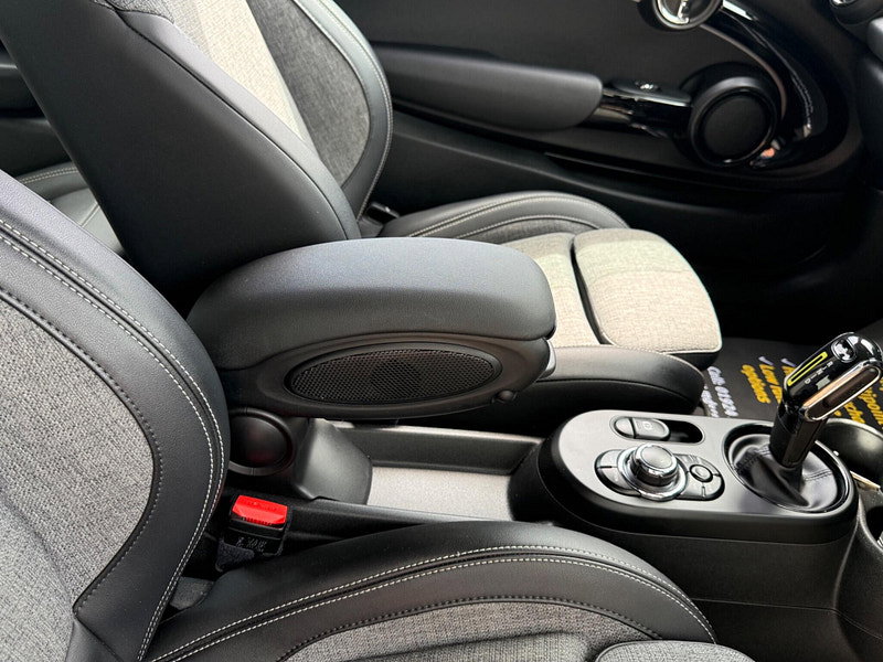 MINI Electric hatch Cooper SE 32.6kWh Level 2 Auto 3dr