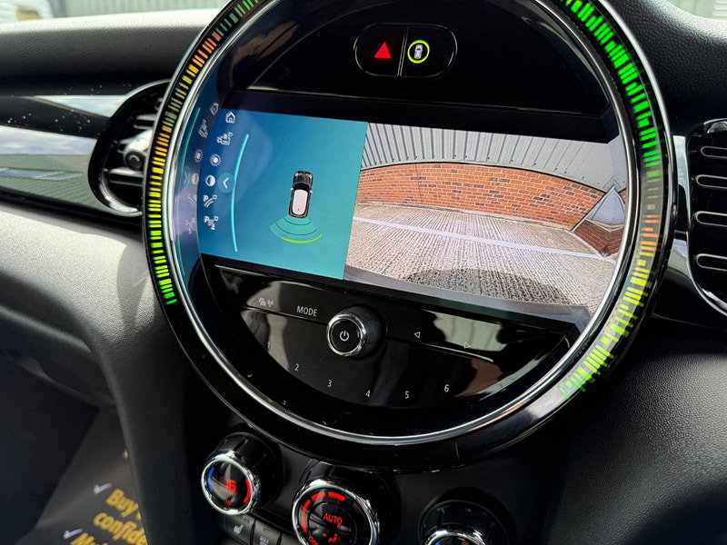 MINI Electric hatch Cooper SE 32.6kWh Level 2 Auto 3dr