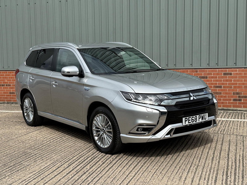 Mitsubishi Outlander 2.4h TwinMotor 13.8kWh 4h CVT 4WD Euro 6 (s/s) 5dr