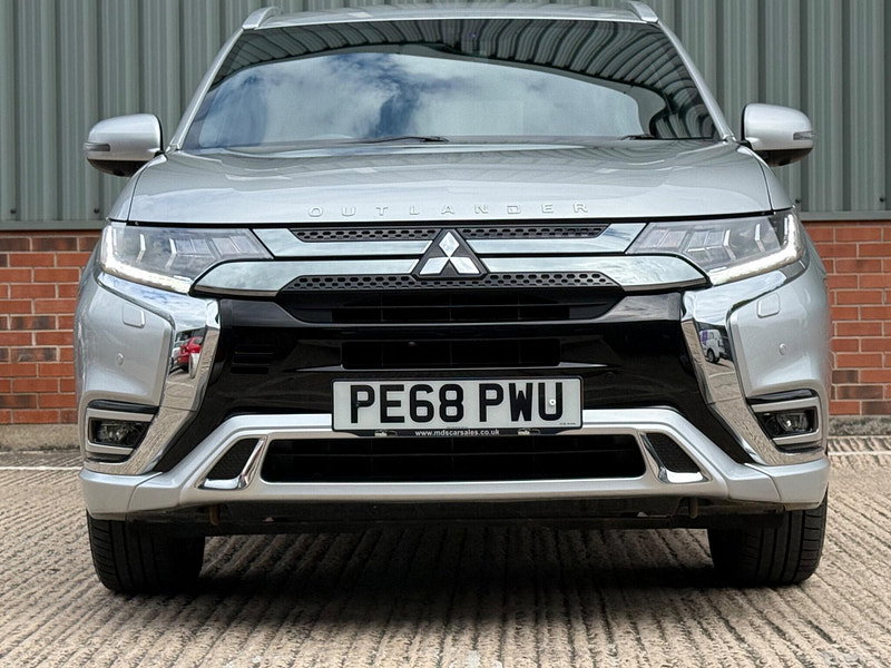 Mitsubishi Outlander 2.4h TwinMotor 13.8kWh 4h CVT 4WD Euro 6 (s/s) 5dr