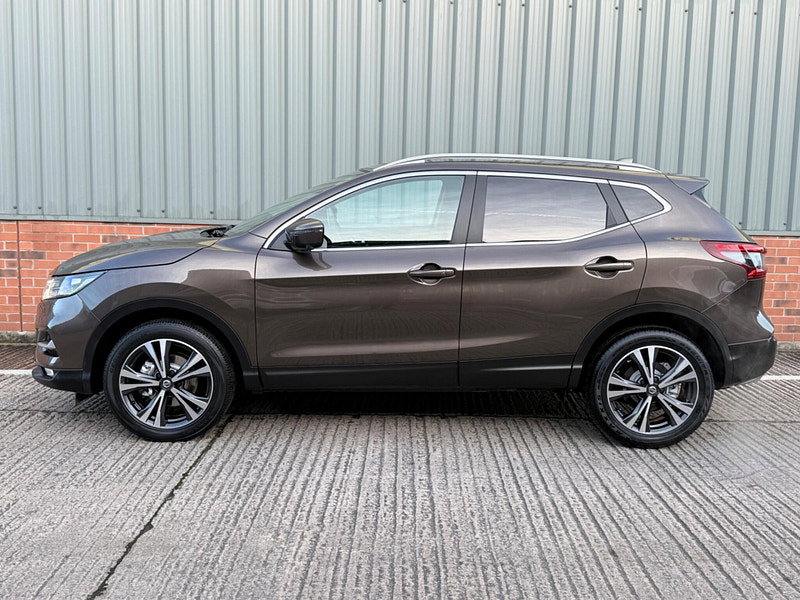 Nissan Qashqai 1.2 DIG-T N-Connecta Euro 6 (s/s) 5dr