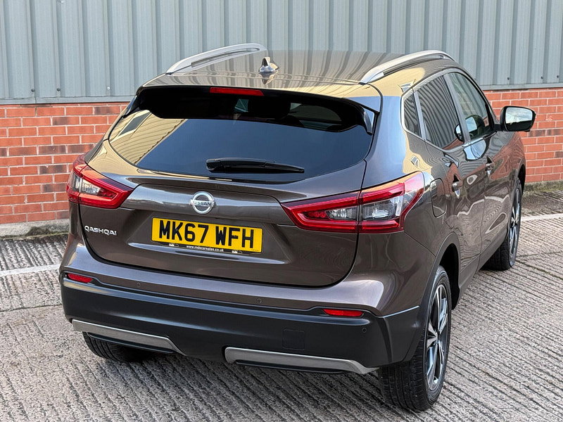 Nissan Qashqai 1.2 DIG-T N-Connecta Euro 6 (s/s) 5dr