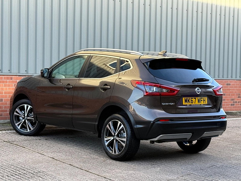 Nissan Qashqai 1.2 DIG-T N-Connecta Euro 6 (s/s) 5dr