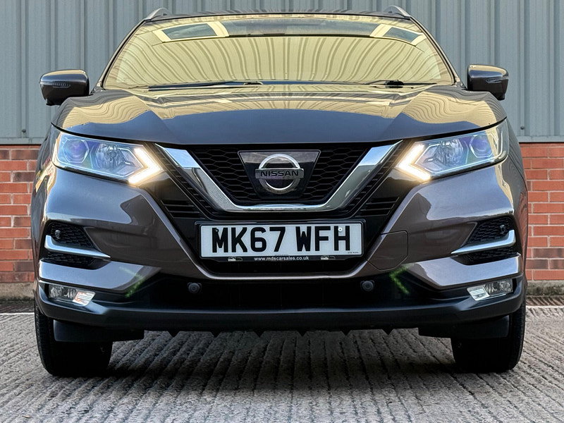 Nissan Qashqai 1.2 DIG-T N-Connecta Euro 6 (s/s) 5dr