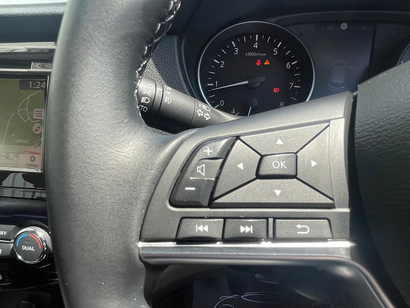 Nissan Qashqai 1.3 DIG-T Acenta Premium Euro 6 (s/s) 5dr