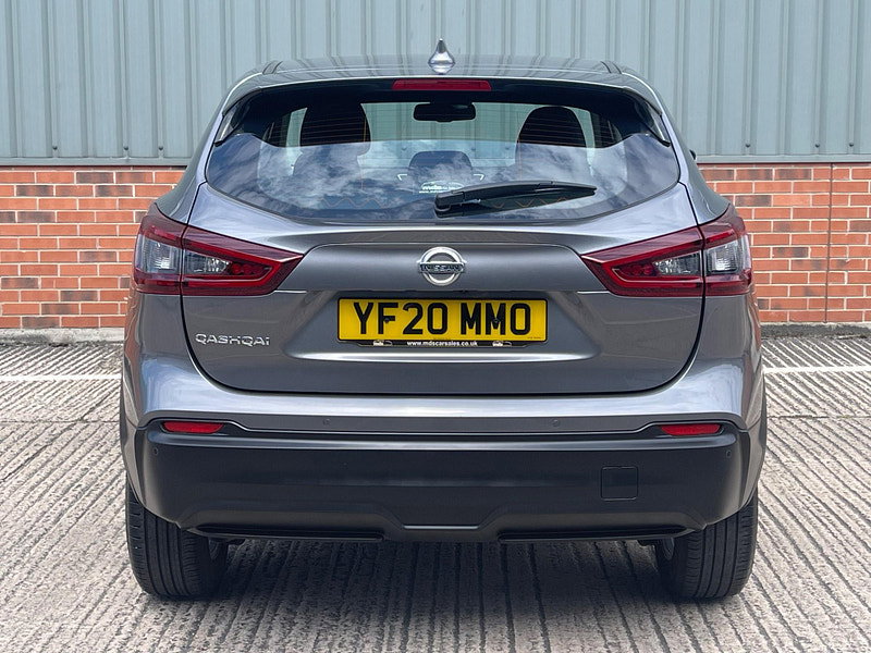 Nissan Qashqai 1.3 DIG-T Acenta Premium Euro 6 (s/s) 5dr